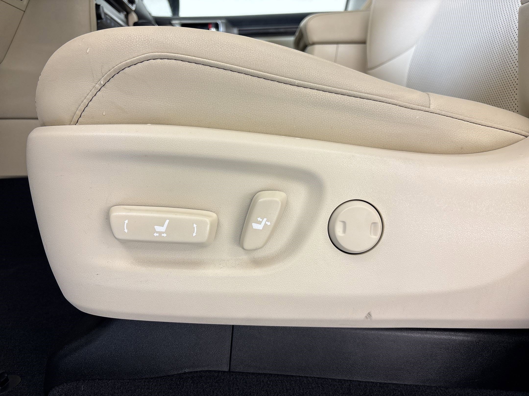 Used 2023 Lexus GX 460 Premium w/ Premium Plus Package AWD/4WD image 12