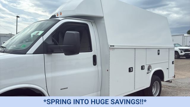 New 2024 Chevrolet Express 3500 w/ Power Convenience Package image 23