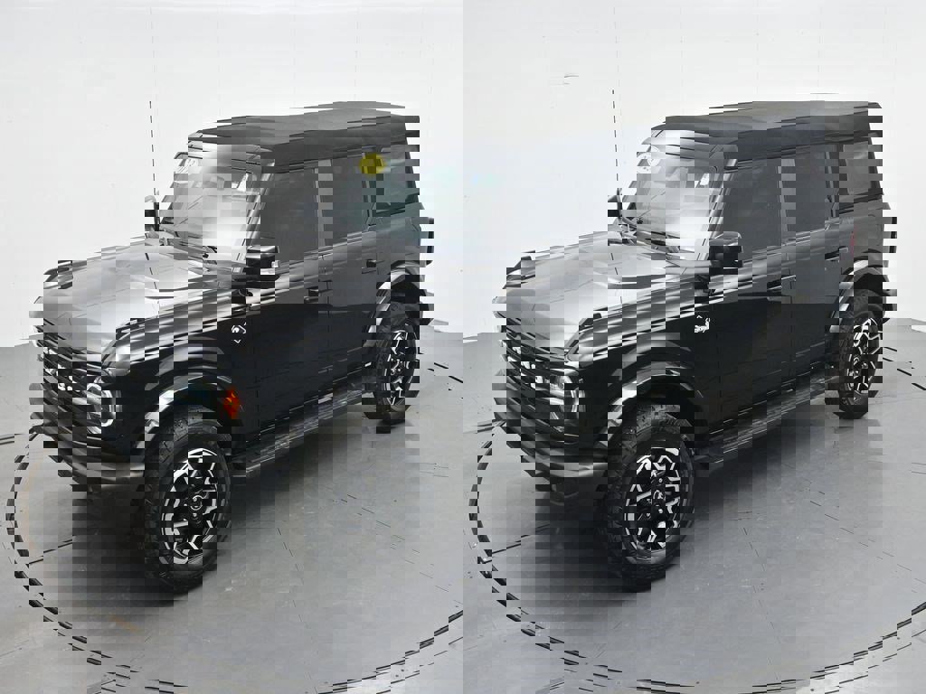 Used 2023 Ford Bronco Outer Banks image 20