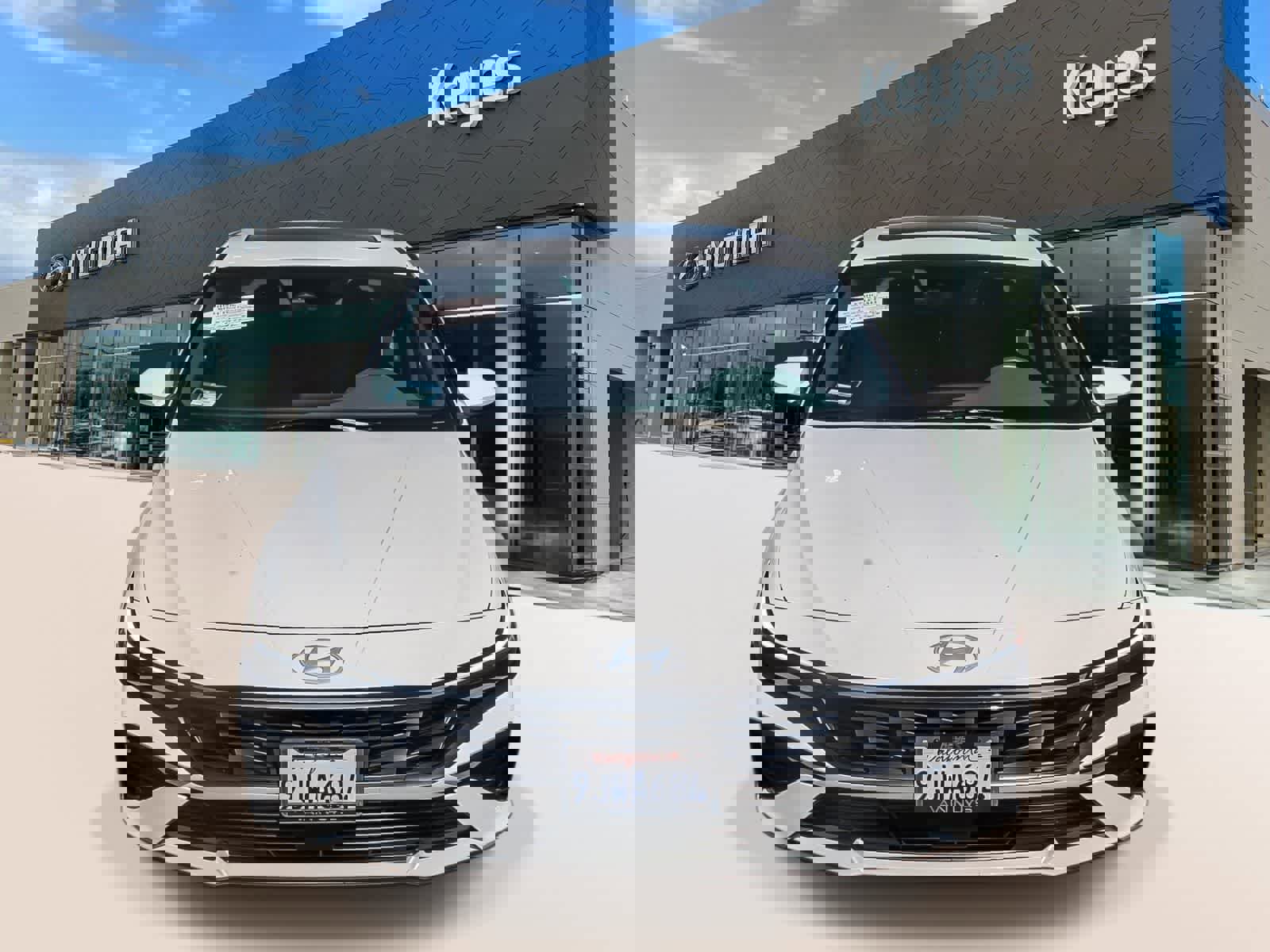 Certified 2024 Hyundai Elantra SEL w/ Convenience Package image 2