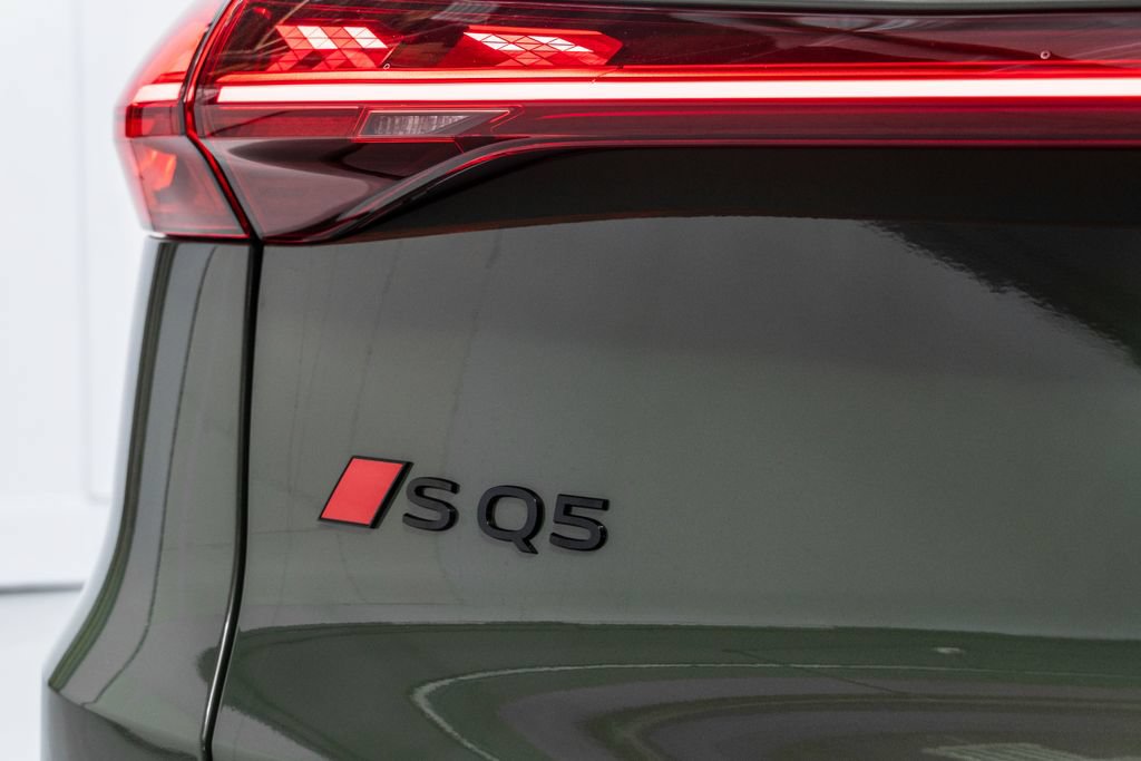 New 2026 Audi SQ5 Prestige AWD/4WD image 35
