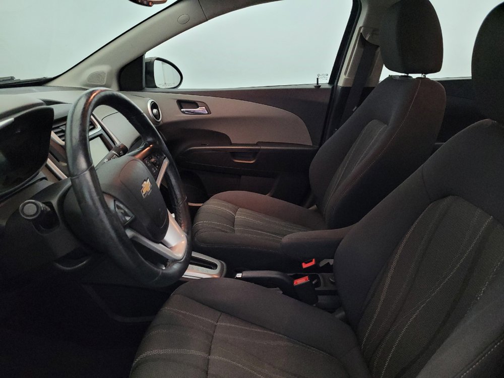 Used 2019 Chevrolet Sonic LT w/ Convenience Package FWD image 17