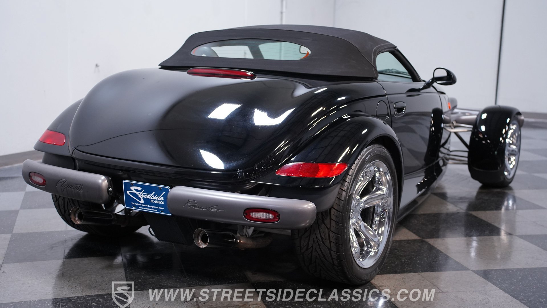 Used 1999 Plymouth Prowler RWD image 11