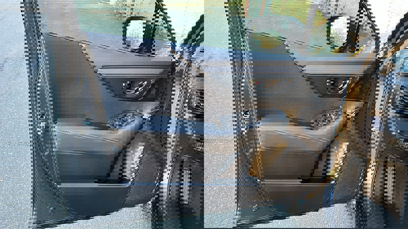 Used 2021 Subaru Outback 2.5i image 9