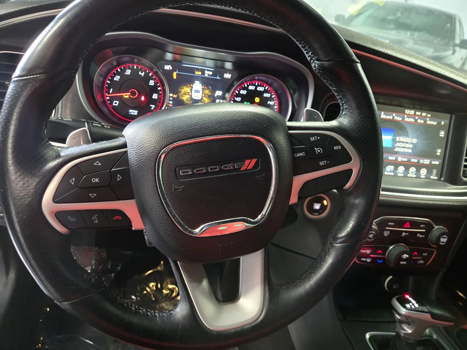 Used 2016 Dodge Charger R/T Scat Pack w/ Beats Audio Group RWD image 17