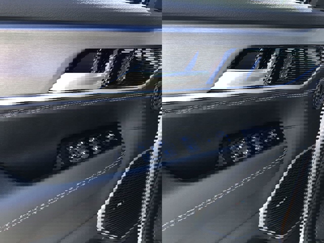 New 2026 Jeep Grand Wagoneer 4WD image 22