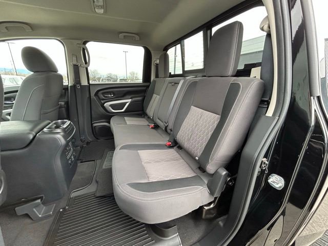 Used 2024 Nissan Titan SV w/ SV Convenience Package image 40