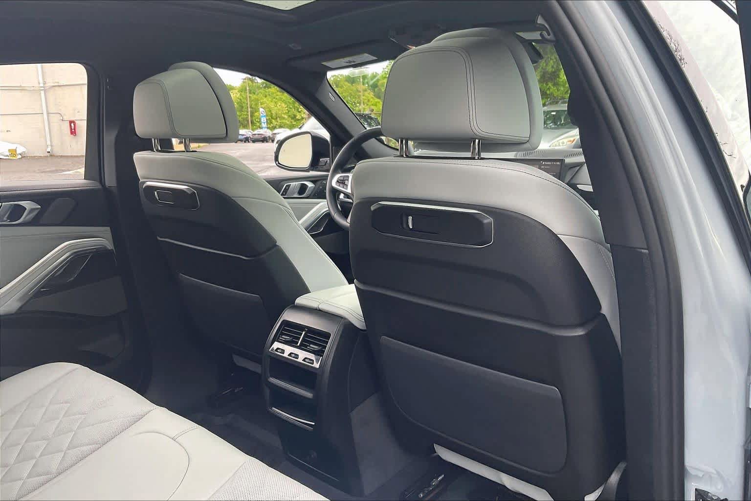 Used 2026 BMW X6 xDrive40i AWD/4WD image 20