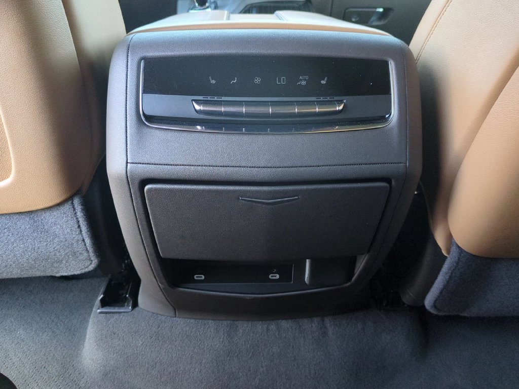 Certified 2024 Cadillac Escalade Sport AWD/4WD image 30