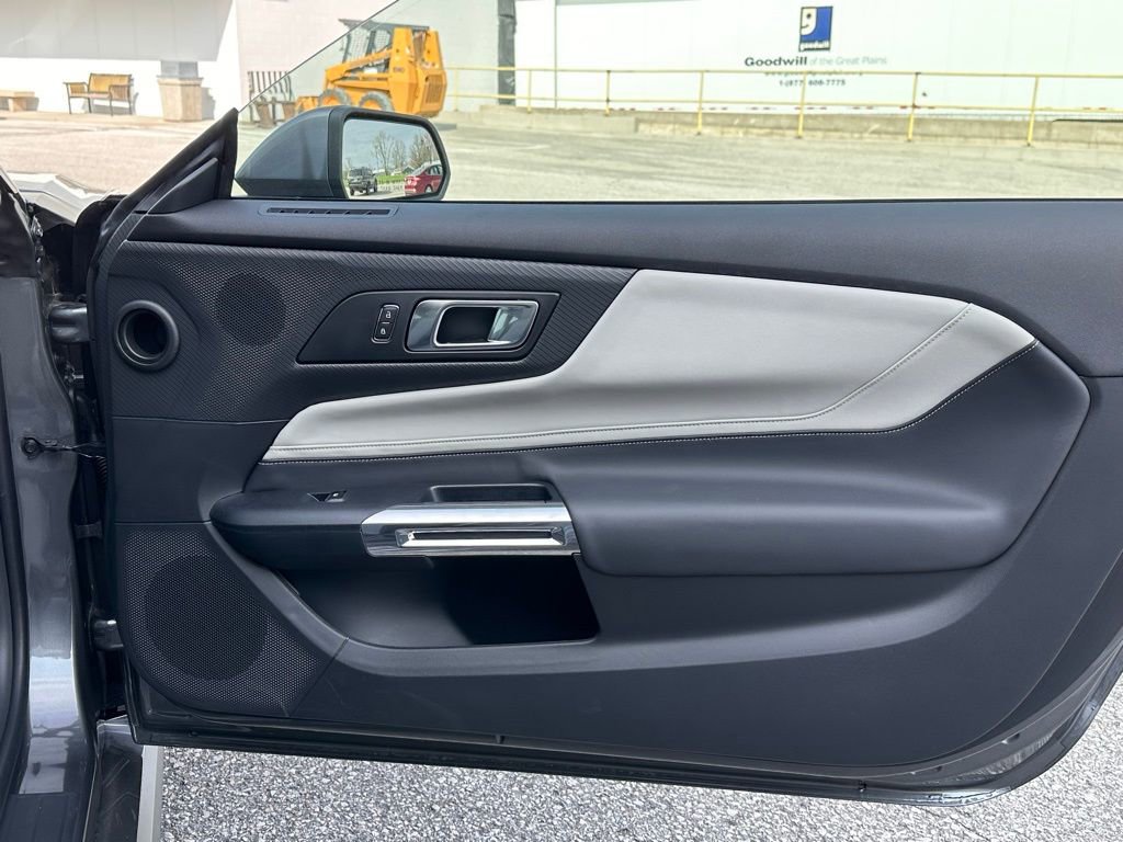Used 2025 Ford Mustang GT Premium w/ GT Performance Package image 16