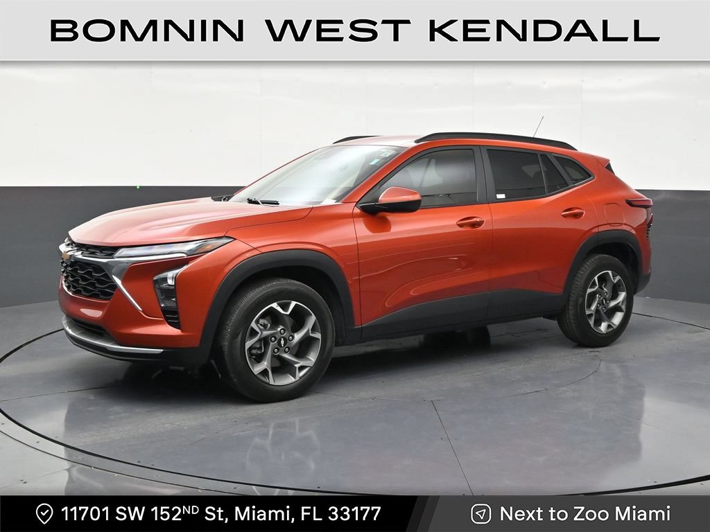 Used 2024 Chevrolet Trax LT w/ Driver Confidence Package FWD image 1