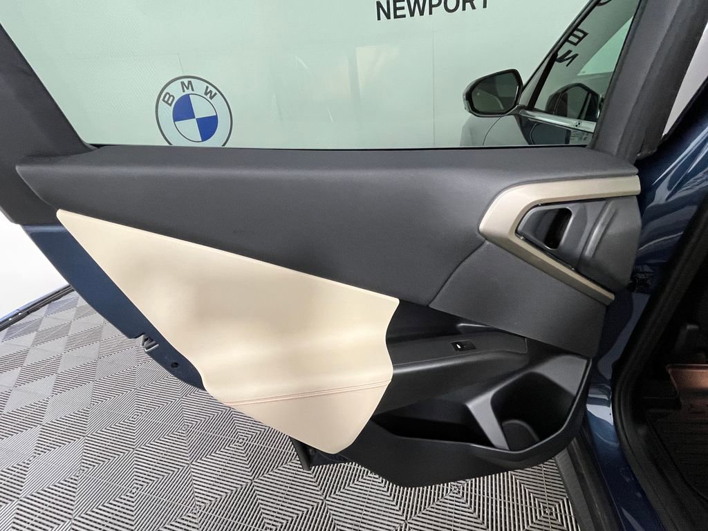 Certified 2025 BMW X3 xDrive30i w/ Premium Package image 25