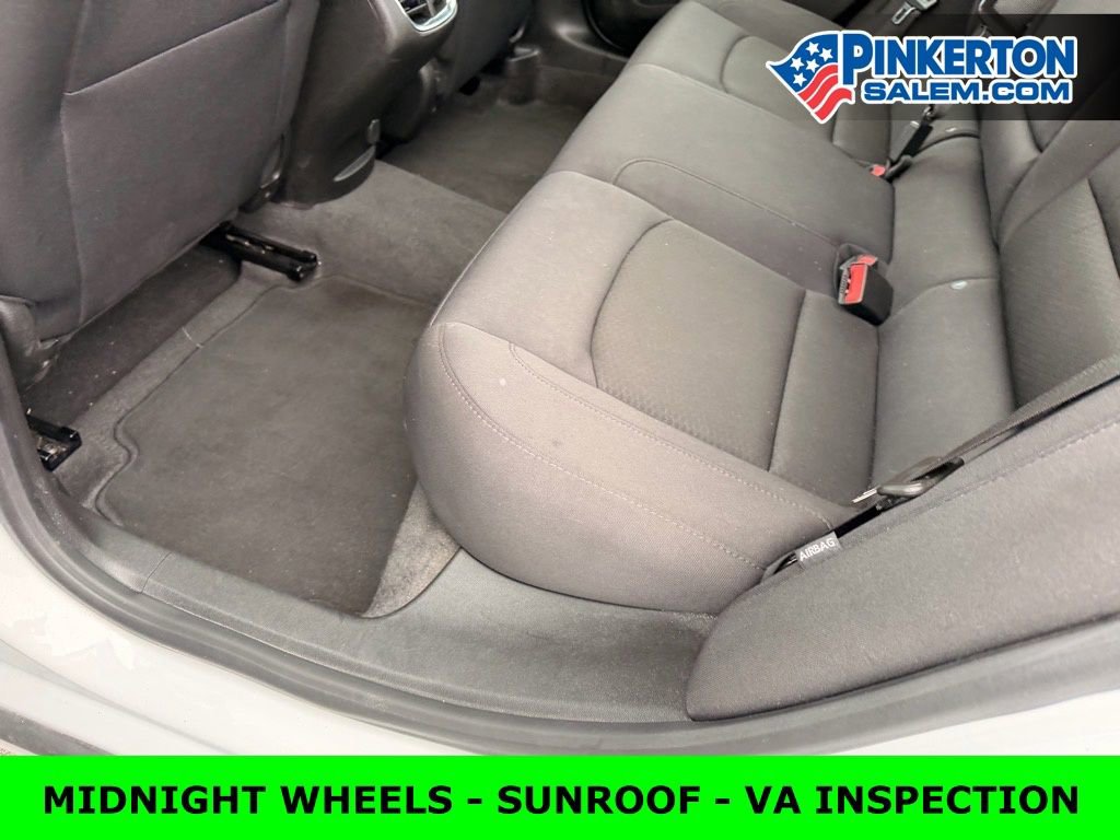 Used 2023 Chevrolet Malibu LT image 17