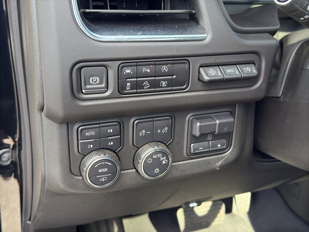 Used 2024 Chevrolet Tahoe High Country image 13