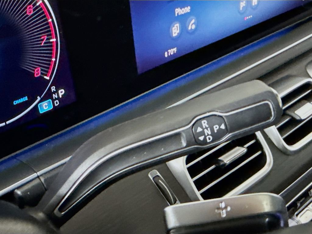 Used 2025 Mercedes-Benz GLS 450 4MATIC image 17