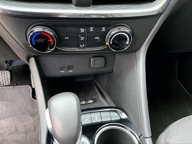 Used 2024 Buick Encore GX Preferred w/ Advanced Technology Package FWD image 24