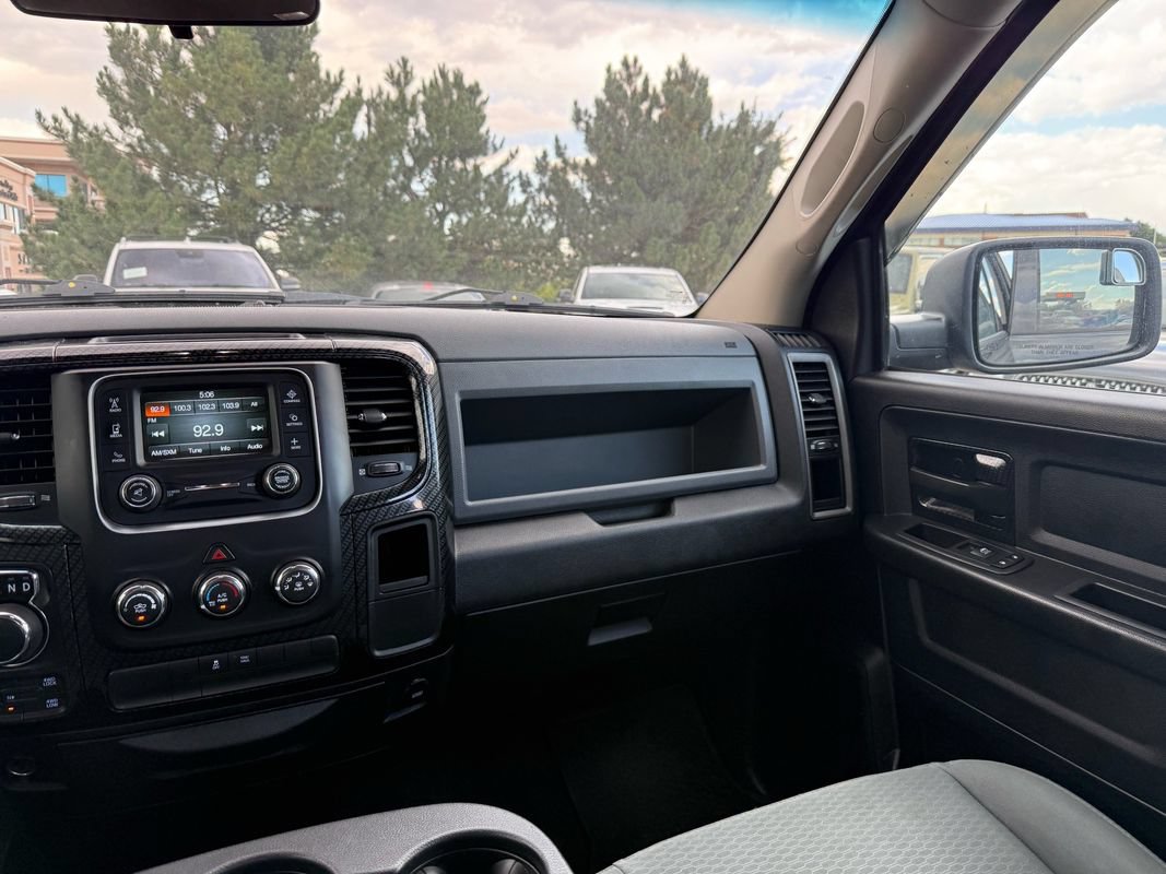 Used 2018 RAM 1500 Express w/ Express Value Package AWD/4WD image 28