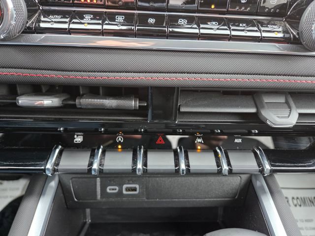 Used 2024 Chevrolet Colorado Z71 w/ Z71 Convenience Package 2 image 29