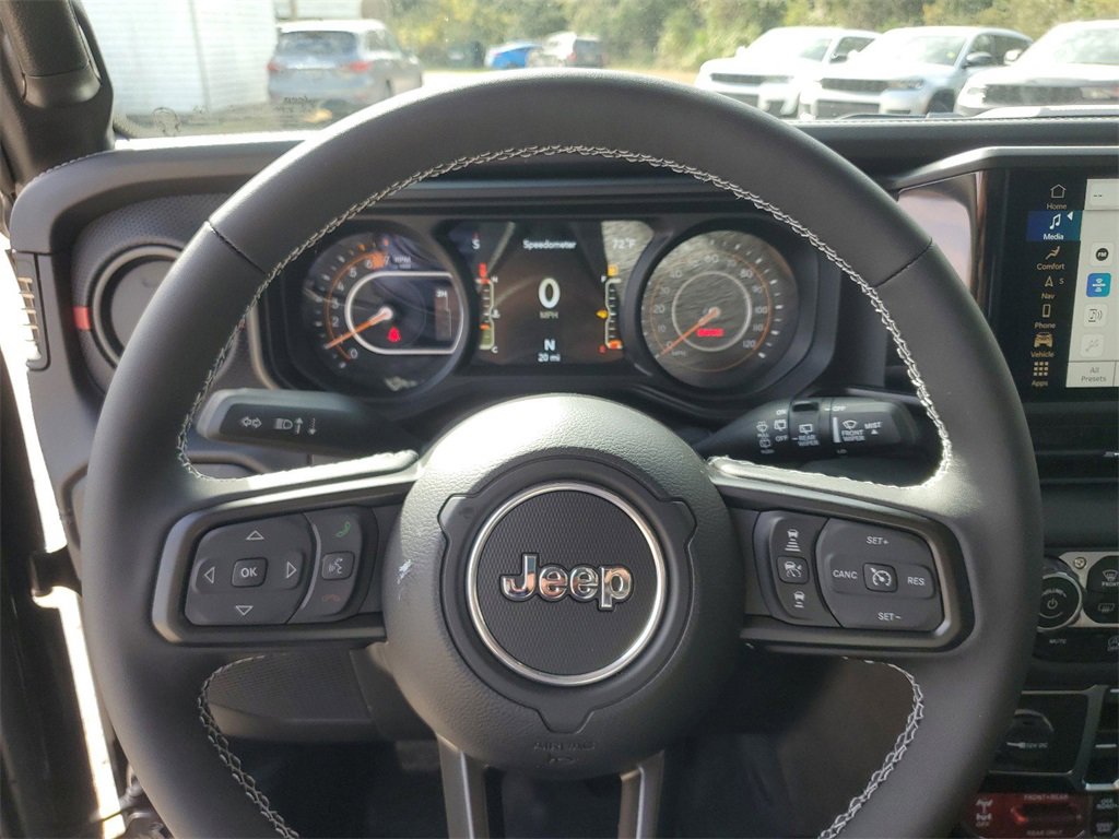 New 2025 Jeep Wrangler Unlimited Rubicon image 15