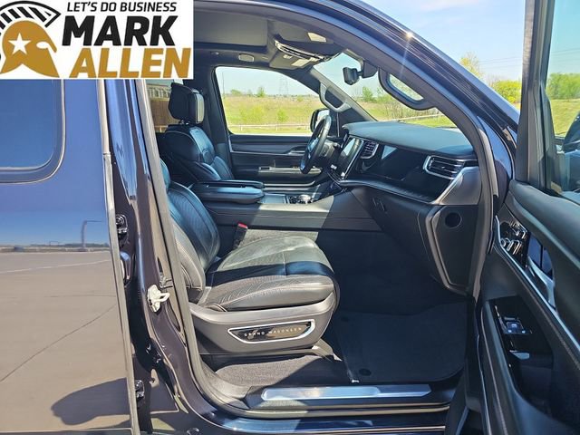 Used 2024 Jeep Grand Wagoneer L Series II w/ Quick Order Packagew 28T AWD/4WD image 29