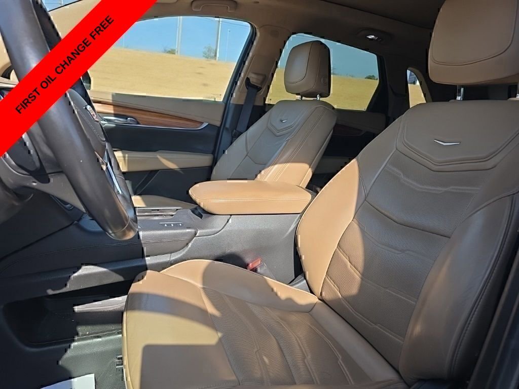 Used 2019 Cadillac XT5 Platinum AWD/4WD image 13