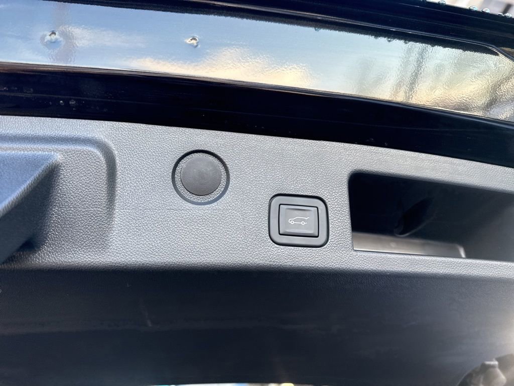 New 2026 Chevrolet Equinox LT w/ Convenience Package II image 10