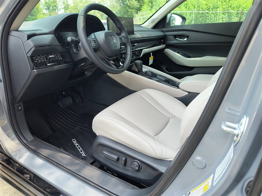 New 2025 Honda Accord EX-L image 2