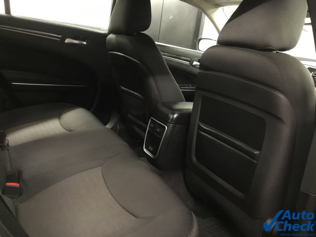 Used 2018 Chrysler 300 Touring w/ Sport Appearance Package RWD image 32