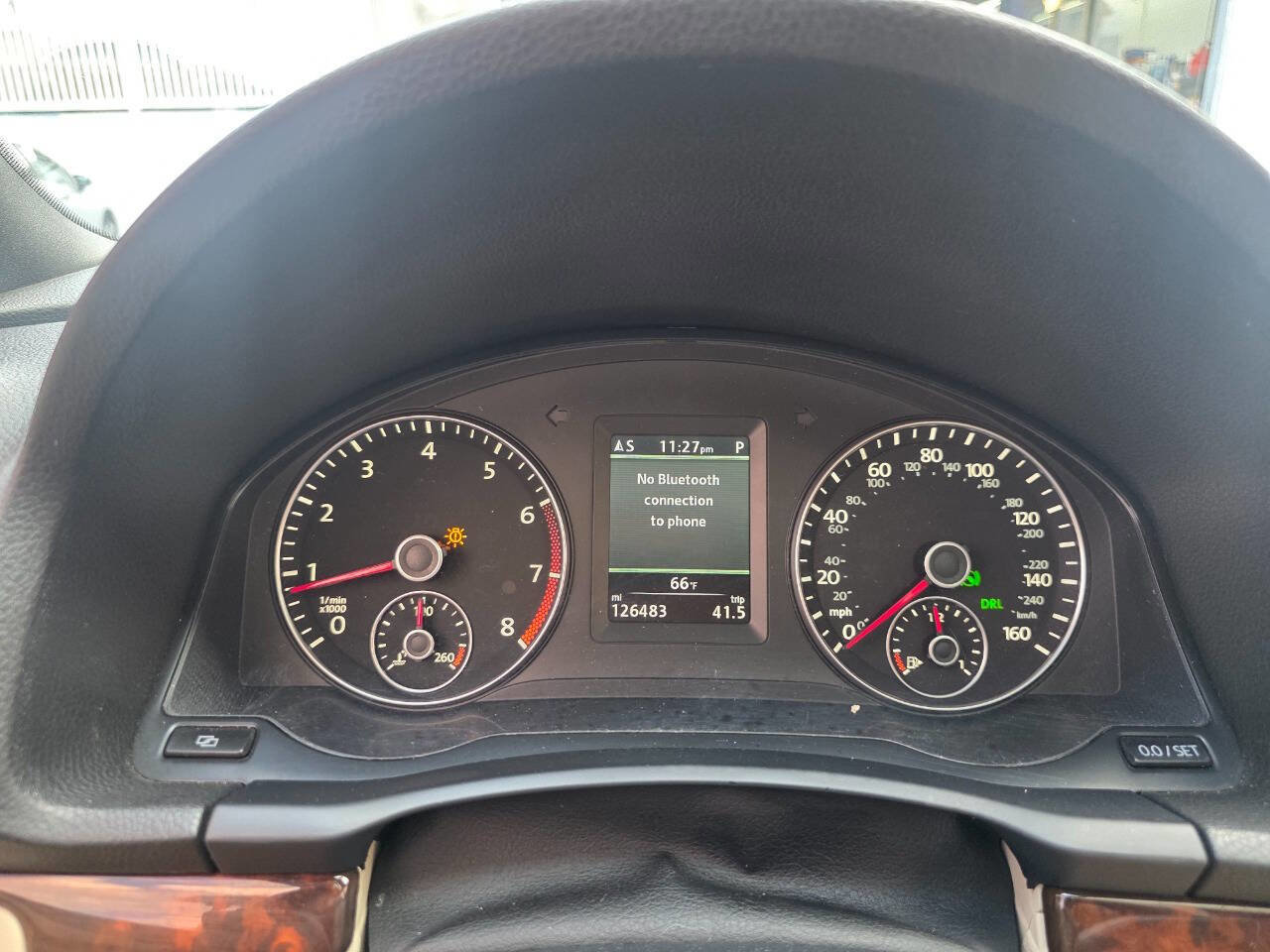 Used 2012 Volkswagen Eos Lux FWD image 25