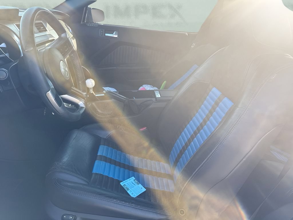 Used 2012 Ford Mustang Shelby GT500 RWD image 10
