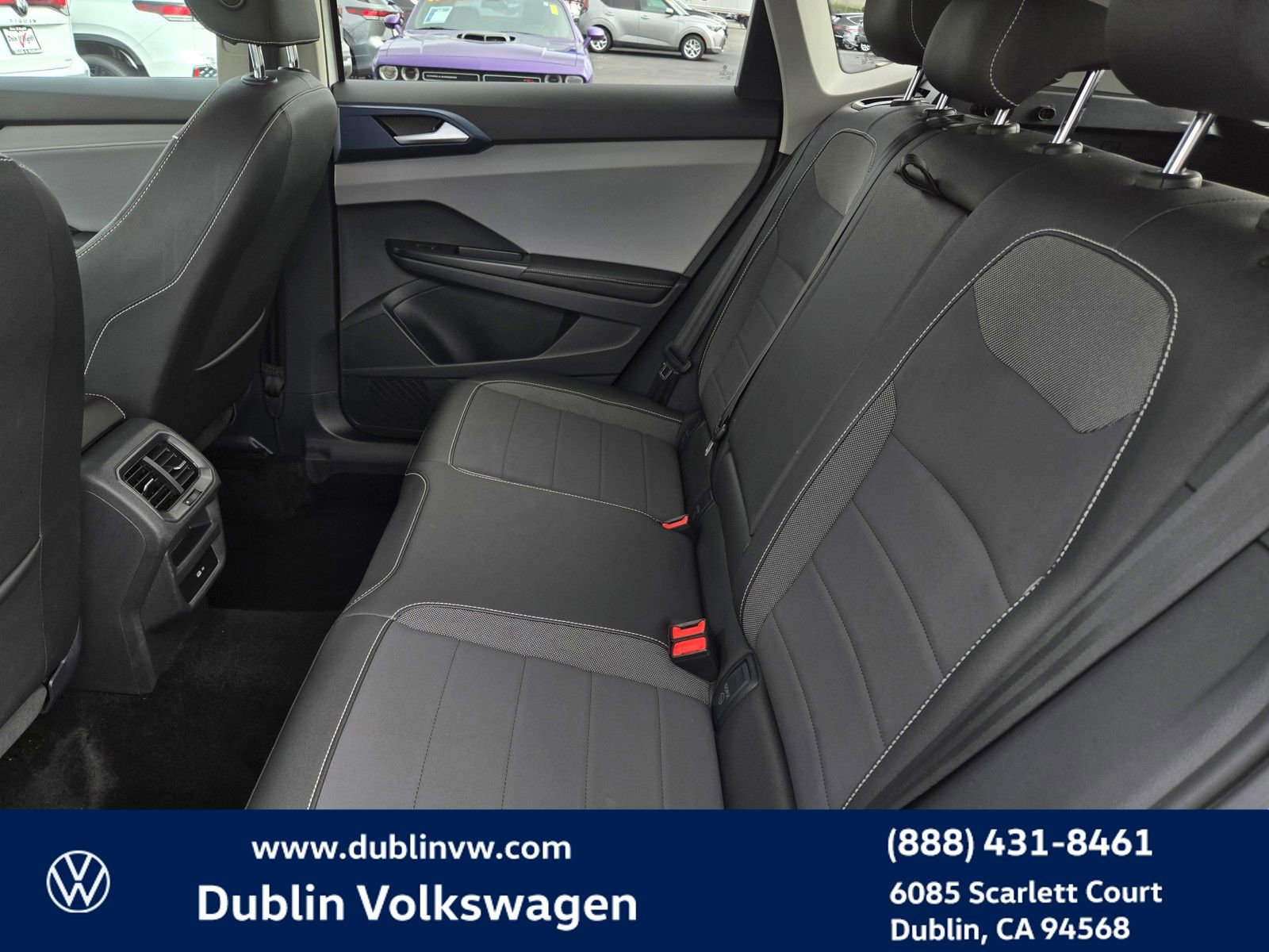 Used 2024 Volkswagen Taos SE image 11