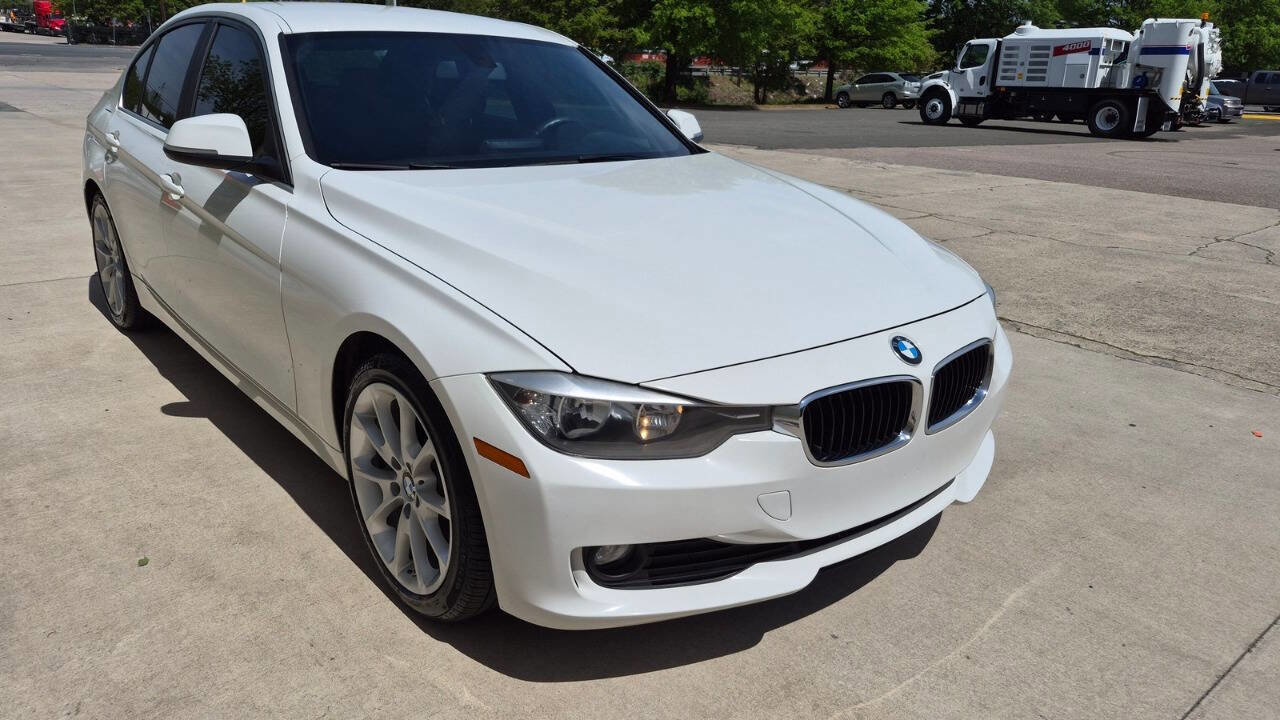 Used 2015 BMW 320i Sedan RWD image 9