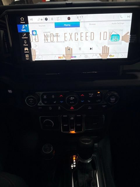 New 2026 Jeep Gladiator Sport AWD/4WD image 17