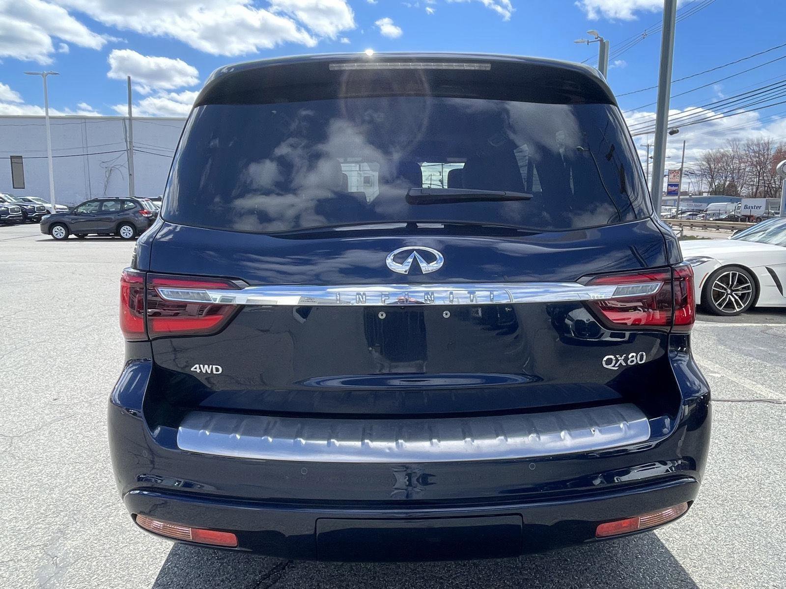 Used 2021 INFINITI QX80 Sensory w/ All-Season Package image 6