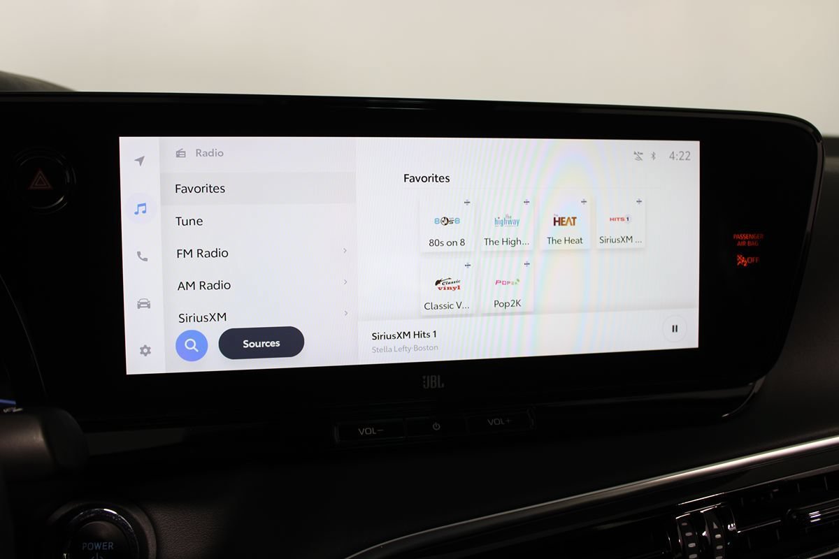 Used 2023 Toyota Mirai w/ Advanced Technology Package RWD image 28