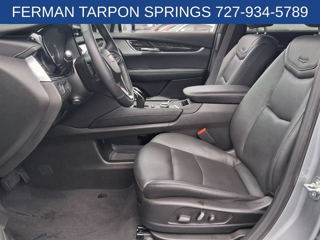Used 2024 Cadillac XT6 Premium Luxury FWD image 13