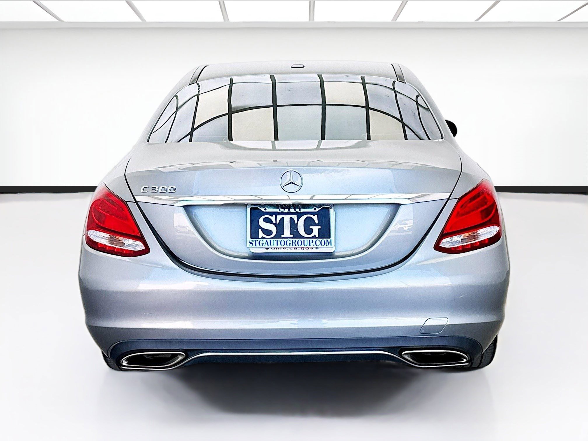 Used 2015 Mercedes-Benz C 300 Sedan image 5