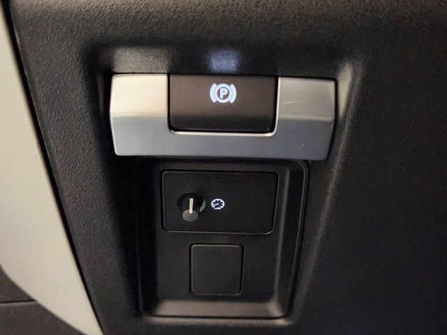 Used 2022 Land Rover Defender 110 S image 22