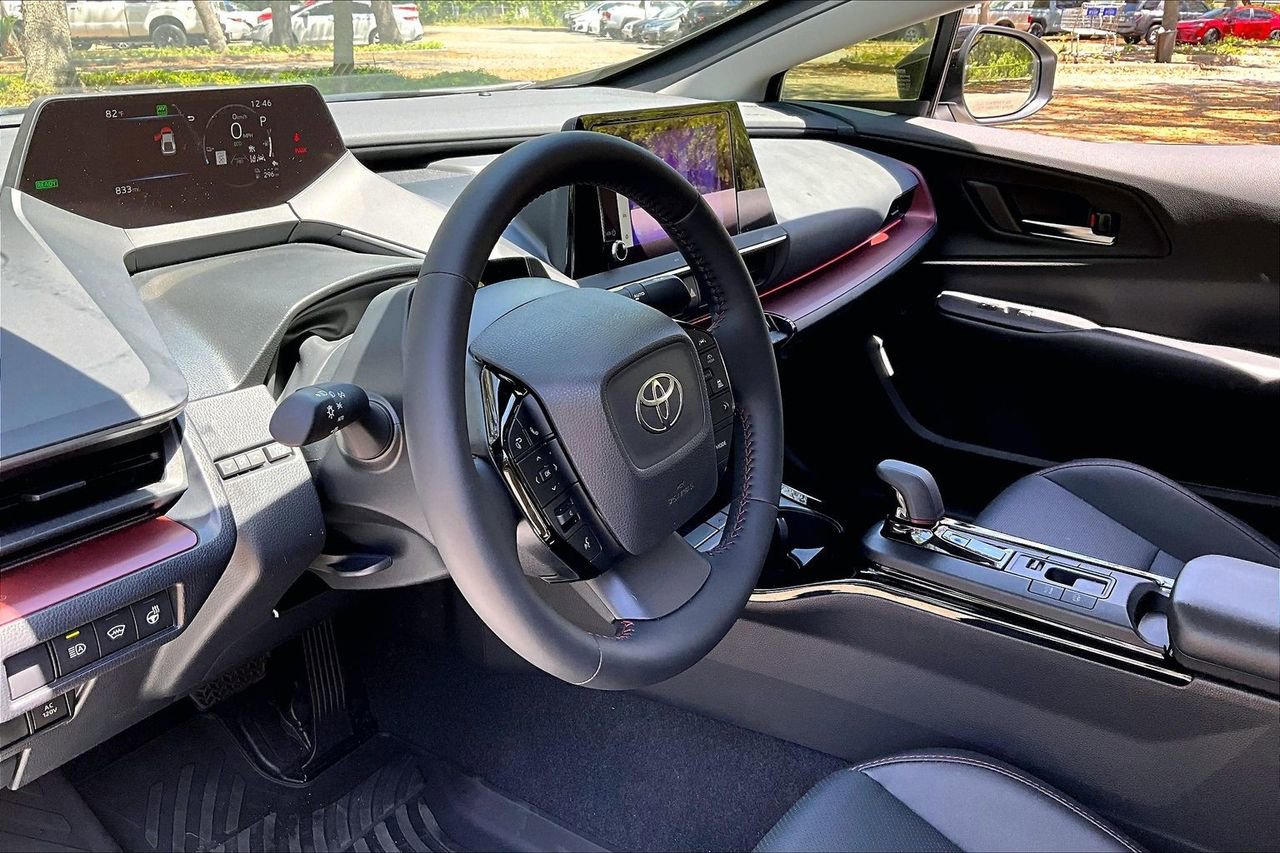 Used 2026 Toyota Prius Plug-In Hybrid image 14