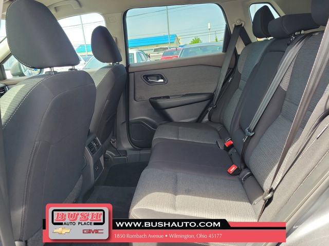 Used 2023 Nissan Rogue SV AWD/4WD image 14