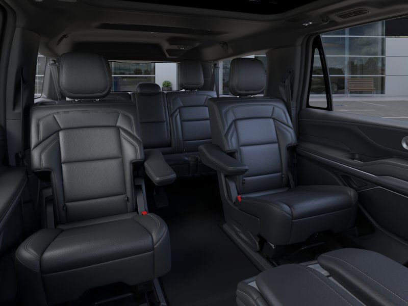 New 2026 Lincoln Navigator L Reserve w/ Jet Appearance Package image 11