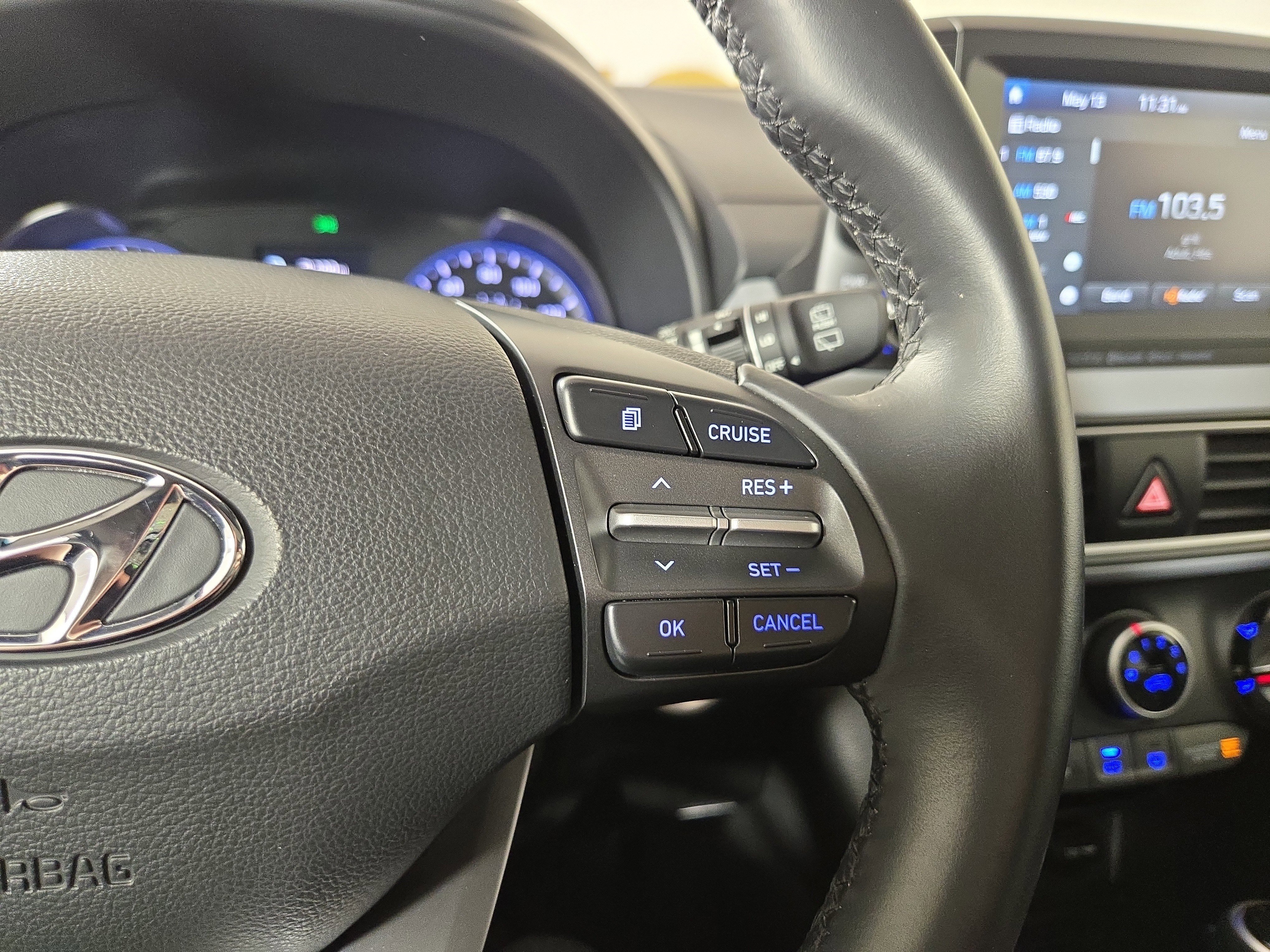 Used 2020 Hyundai Kona SEL Plus AWD/4WD image 16
