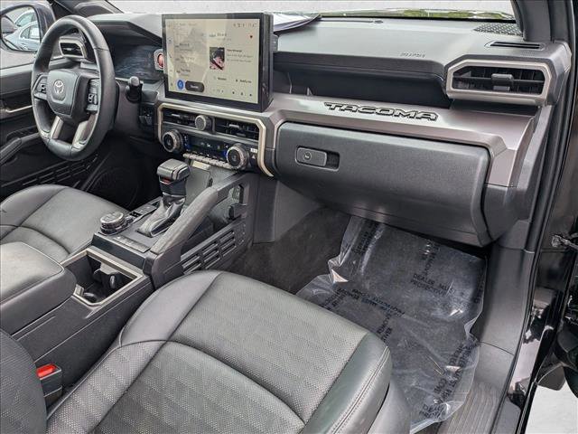 Used 2024 Toyota Tacoma TRD Off-Road w/ TRD Off Road Premium Package AWD/4WD image 22