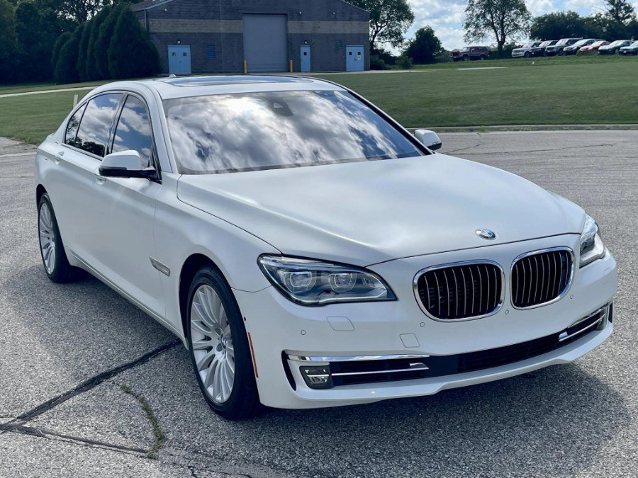 Used 2014 BMW 760Li RWD image 11