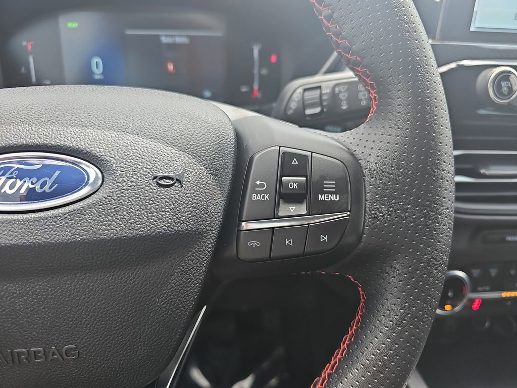 Used 2025 Ford Escape ST-Line w/ Equipment Group 301A FWD image 18