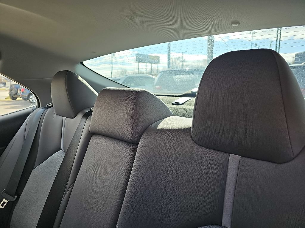 Used 2021 Toyota Camry LE FWD image 46
