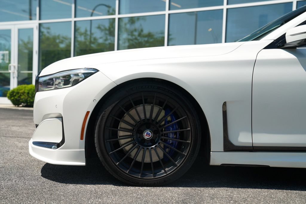 Used 2022 BMW ALPINA B7 xDrive w/ Luxury Rear Seating Package AWD/4WD image 7