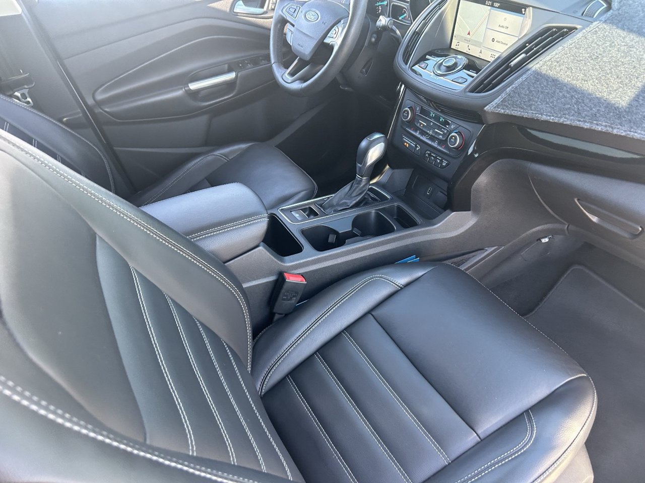 Used 2019 Ford Escape Titanium AWD/4WD image 14