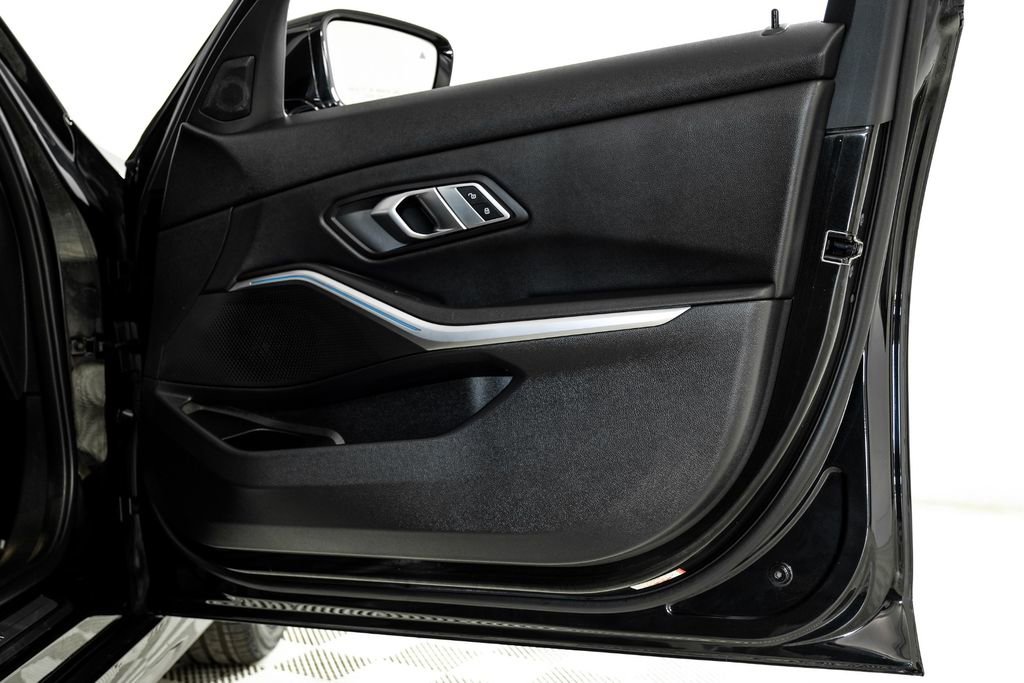 Used 2022 BMW 330e xDrive w/ Driving Assistance Package image 49