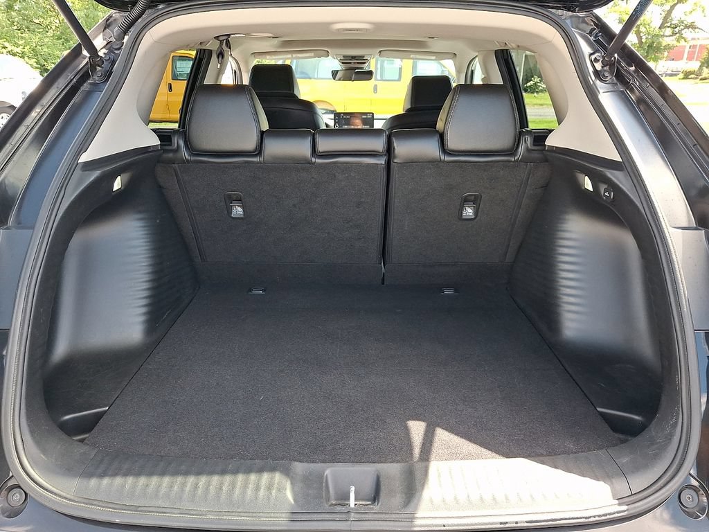 Used 2023 Honda HR-V EX-L image 33